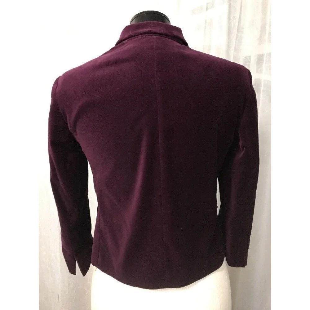 Calvin Klein Women's Cropped Blazer Plum 3 Hidden Button Lined Velour Size 2 - Picture 6 of 12